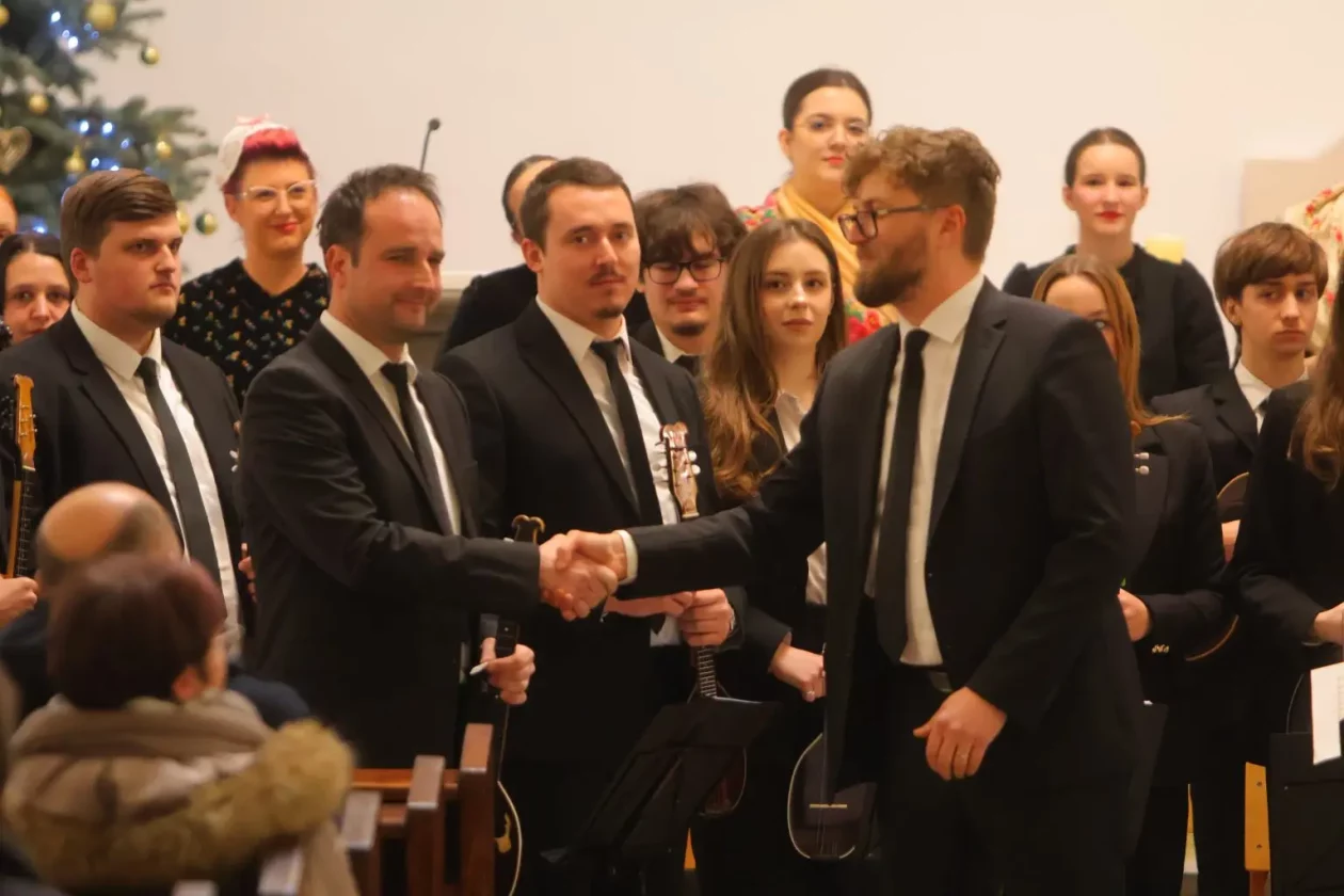 Župna crkva sv. Antuna Padovanskog glazbena večer (1)