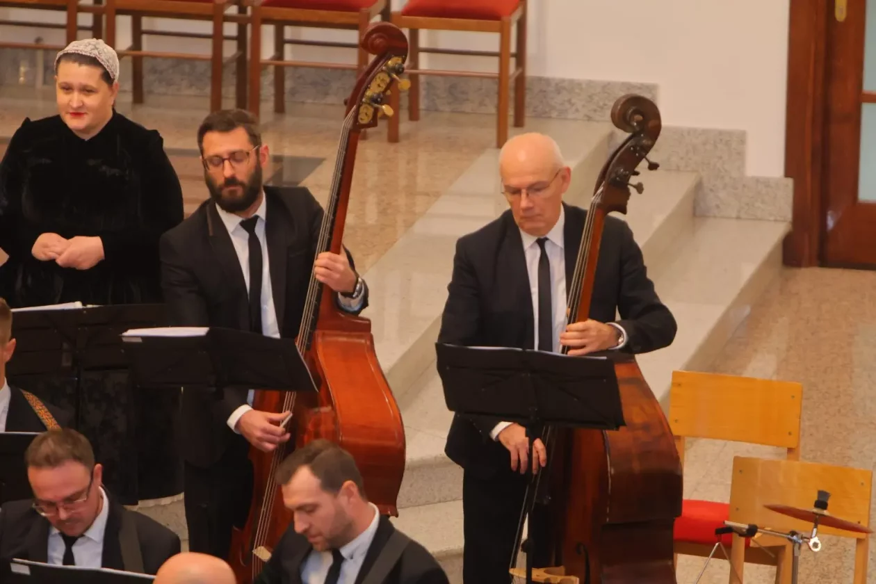 Župna crkva sv. Antuna Padovanskog glazbena večer (13)