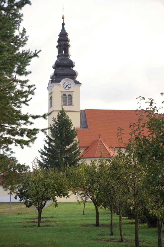 Župnik Ivan Herceg (4)