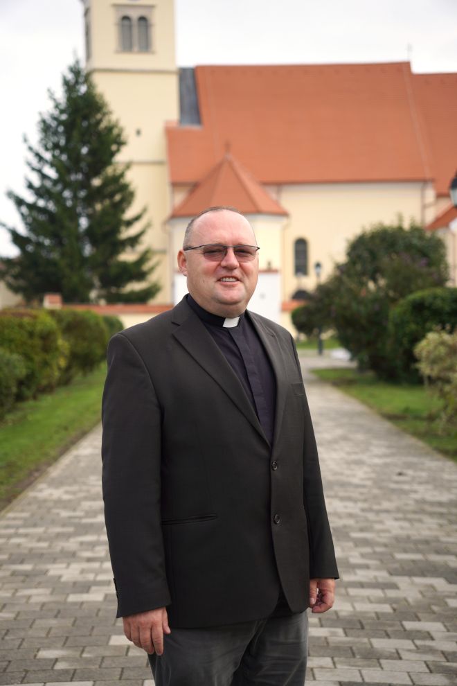 Župnik Ivan Herceg (7)