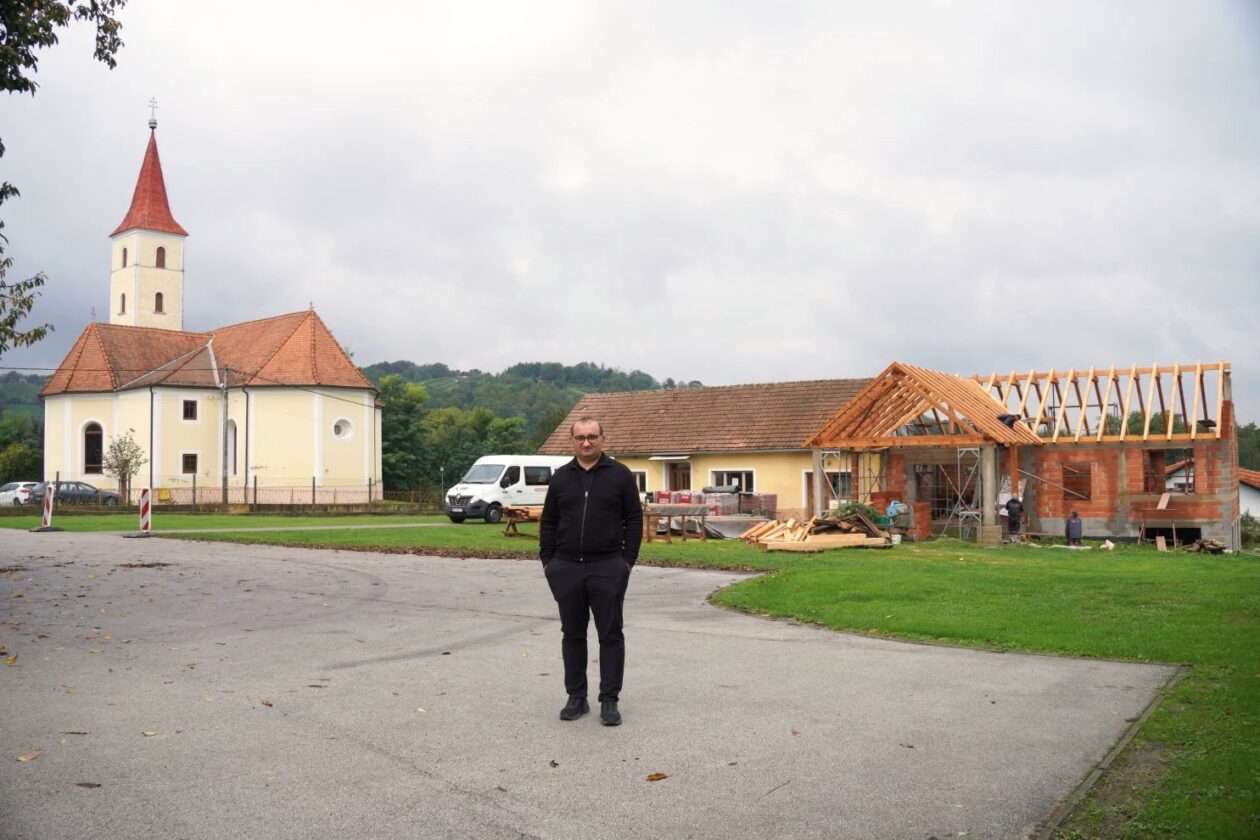 Župnik Mario Križanac (6)