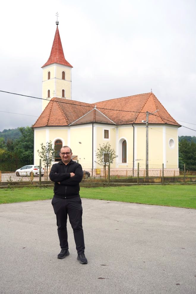 Župnik Mario Križanac (8)