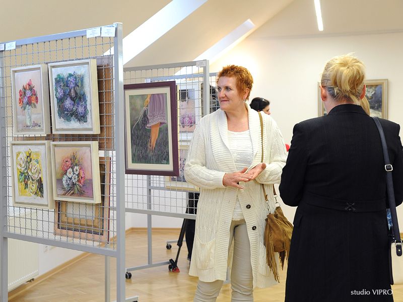 351715273dsc6821908688