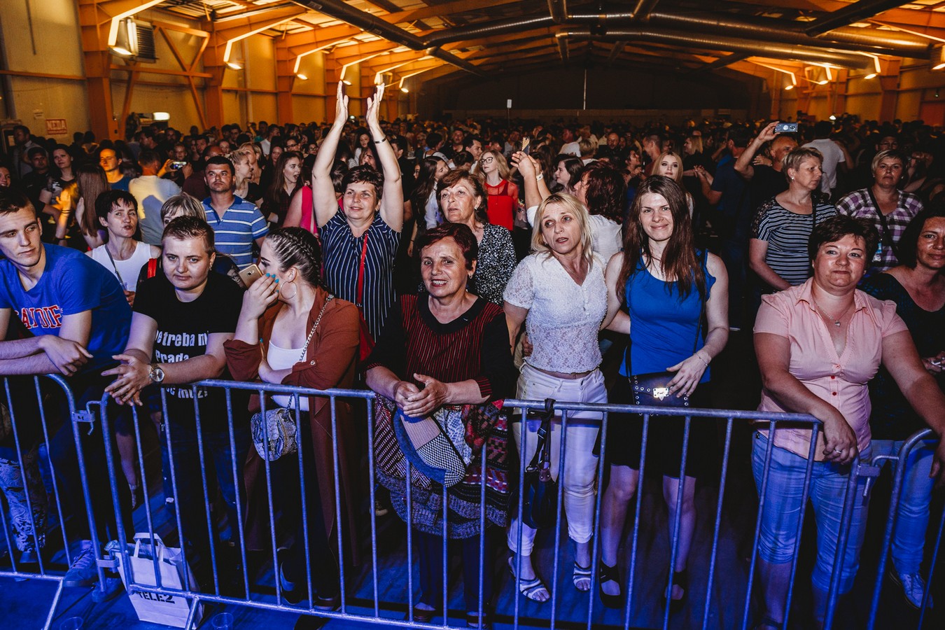 VIDEO I FOTO Neda Ukraden u Nedelišću okupila fanove svih generacija