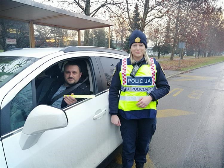 Policija nagradila vozače