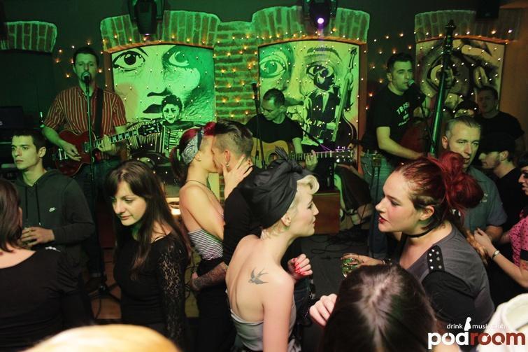 slika0004 Podroom (Petak, 7.12. – Trash & Burn Pin-up Calendar Party – 1.dio)