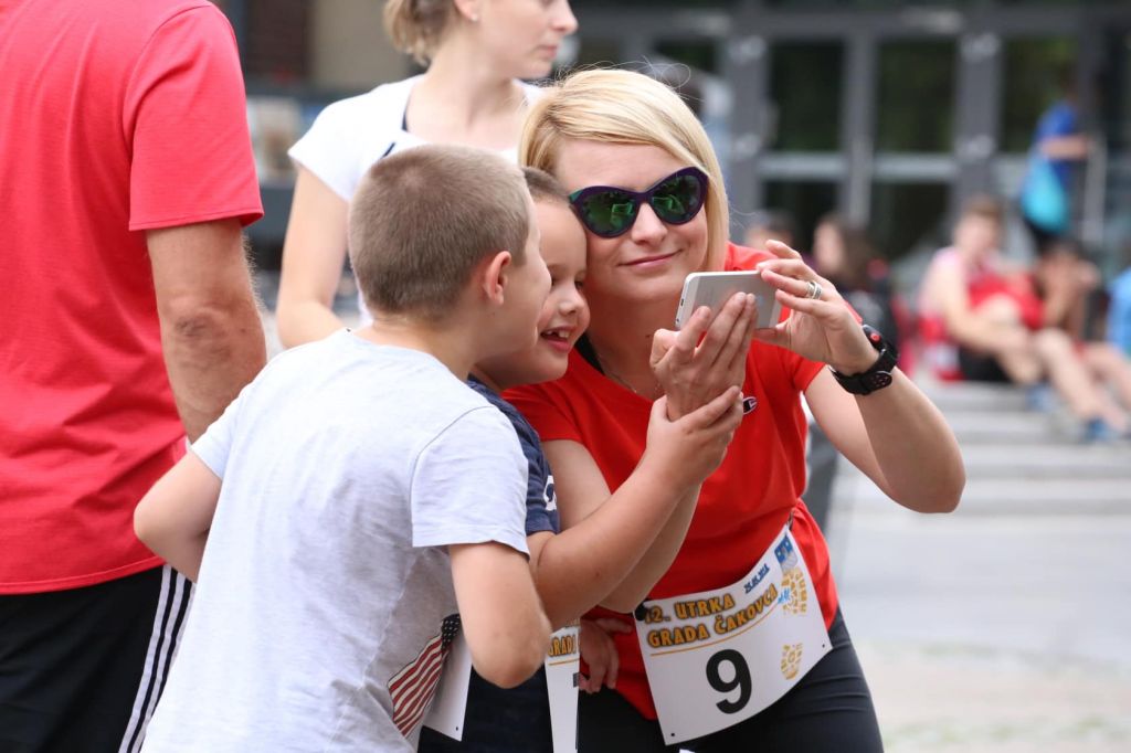 3357396010215114576554755645676