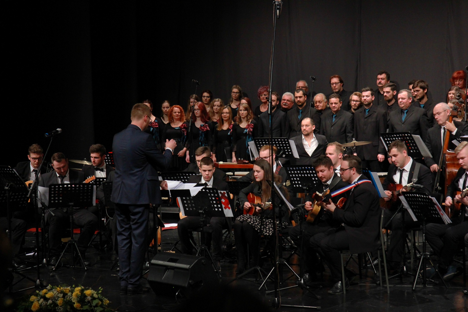 ŽupanijskI tamburaškI orkestr ‘Stjepan Bujan-Stipić’ održao jubilarni koncert povodom 20 godina djelovanja