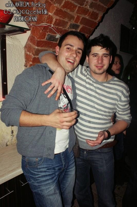 slika0036 Antrum (Četvrtak, 5.1.2012) slika0036 Antrum (Četvrtak, 5.1.2012)