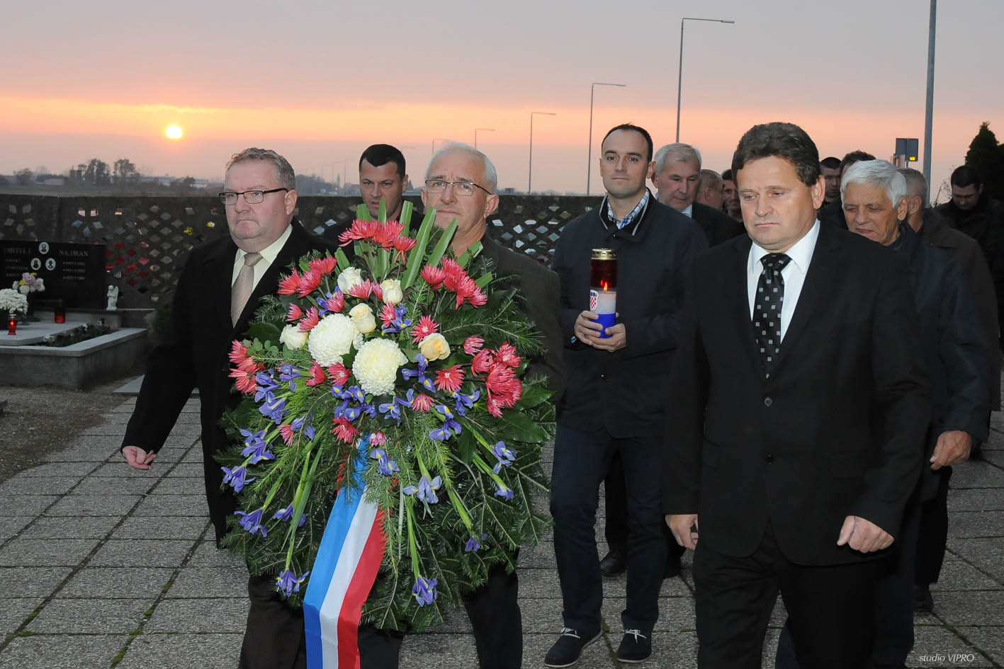 261110346w00068775930