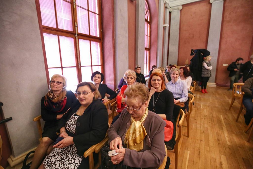 2940520010214618753799496614327