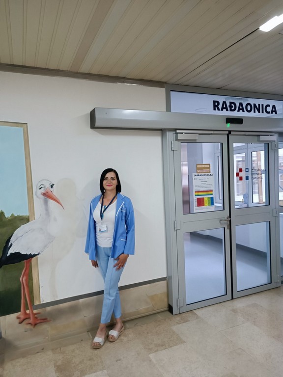 PRIMALJA TANJA RADEK Ima ruke dame, srce lava i oko sokola!