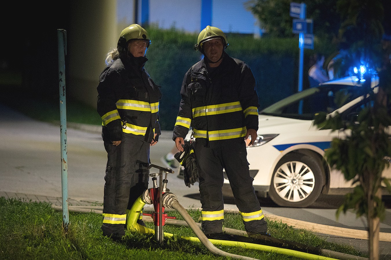 POŽAR U PRELOGU Brojni vatrogasci borili se s požarom bivšeg skladišta