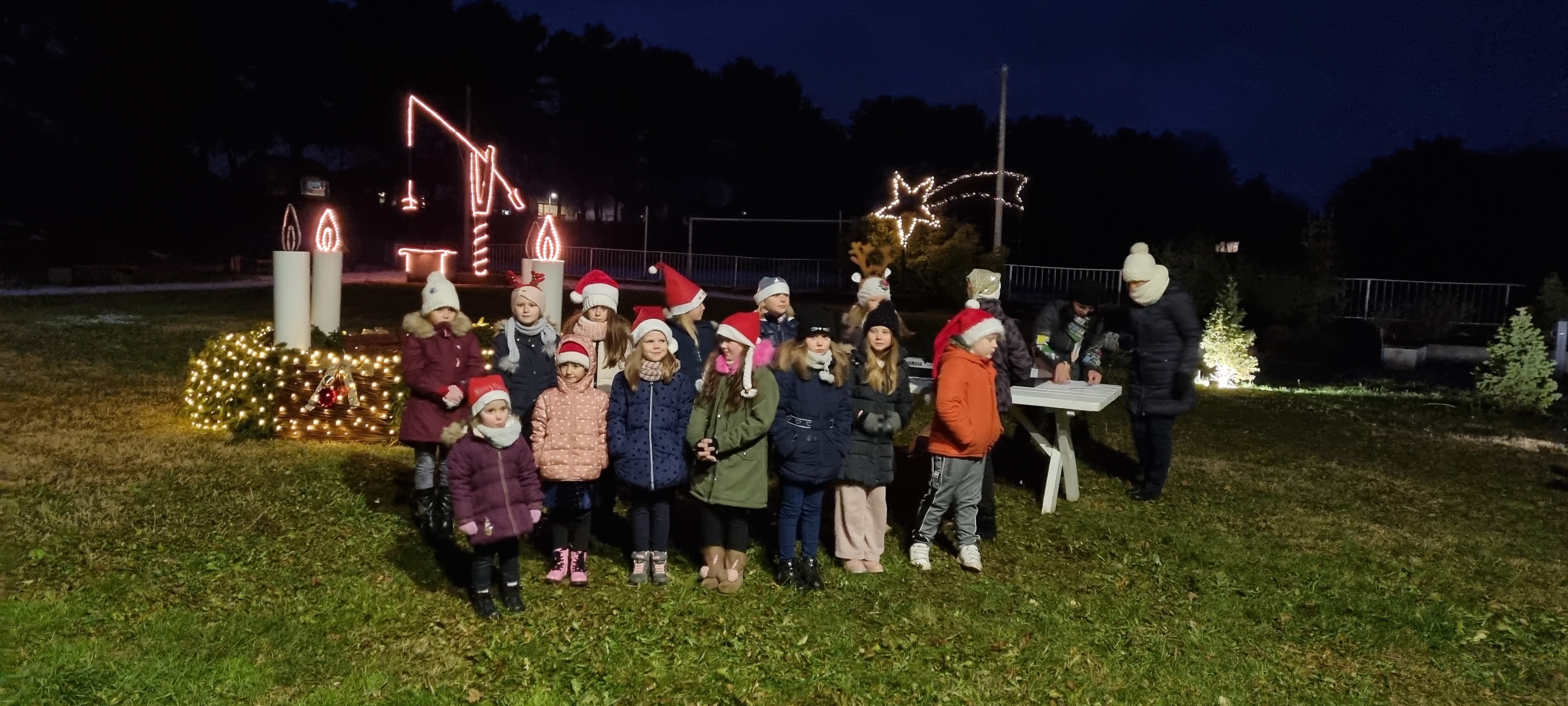 U Slakovcu zapaljena treća adventska svijeća
