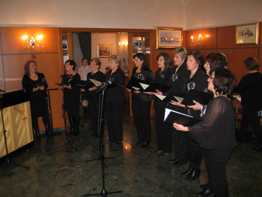 2vecerpoezije017604999