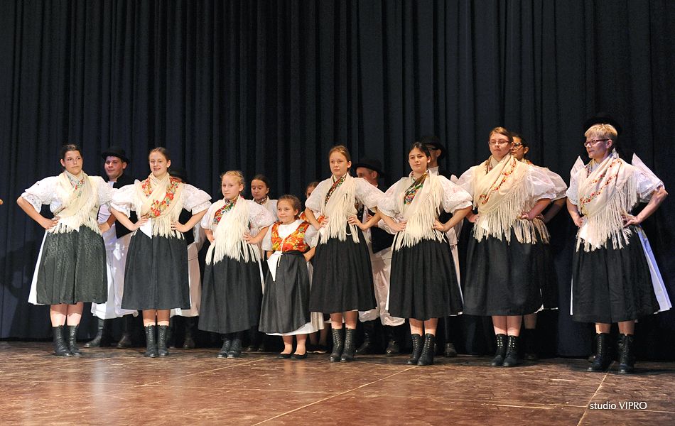 359115679dsc1999679433