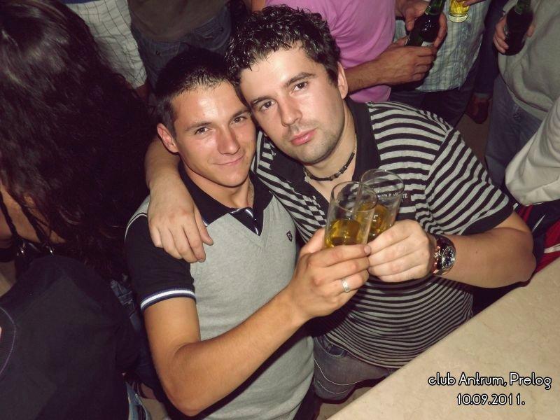 2 (32) Antrum (Petak i subota, 9. i 10.9.2011)