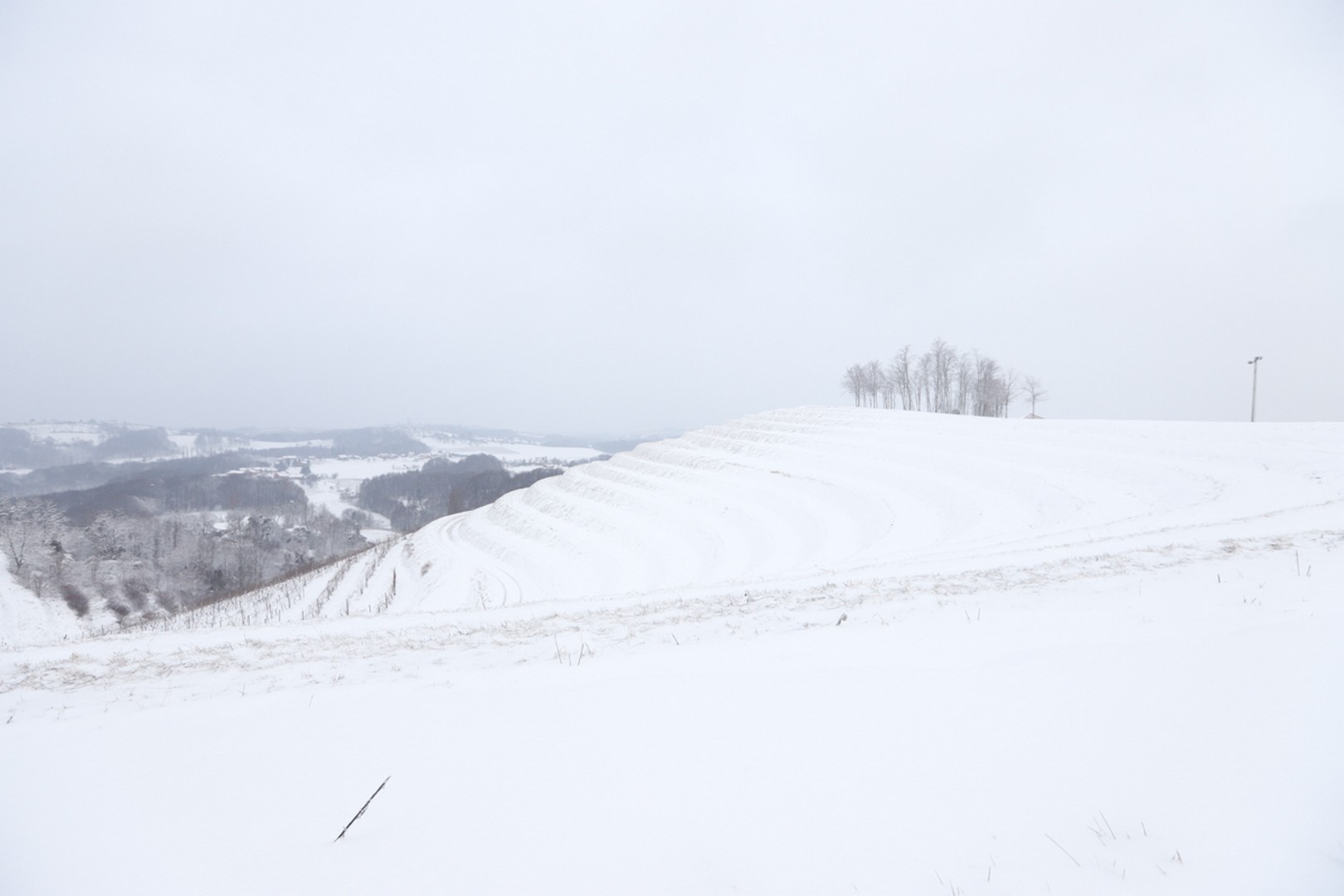 Mađerkin breg pokriven snijegom