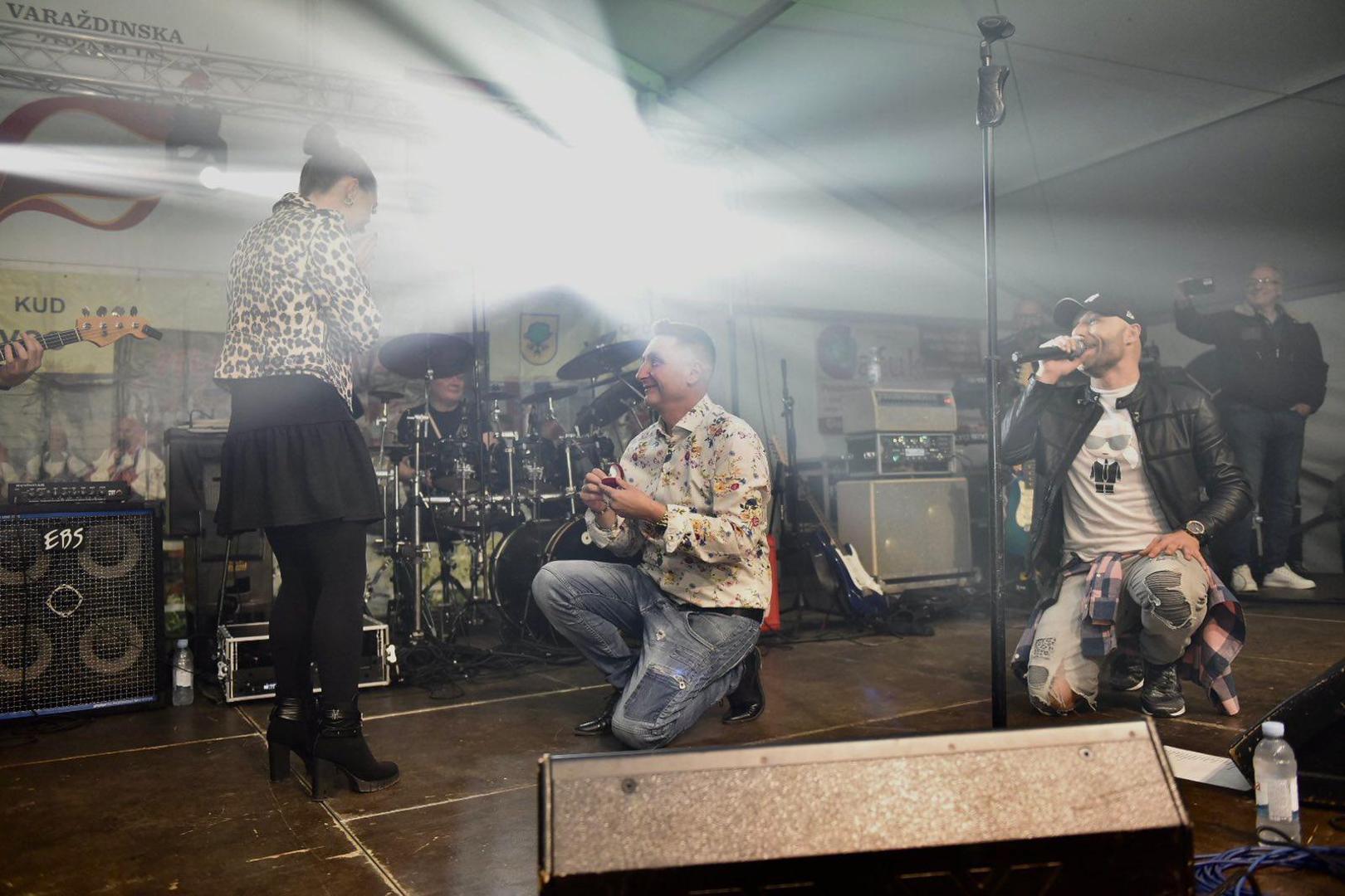 PROSIDBA NA KONCERTU Gitarist Vigora zaprosio Međimurku Manuelu na koncertu