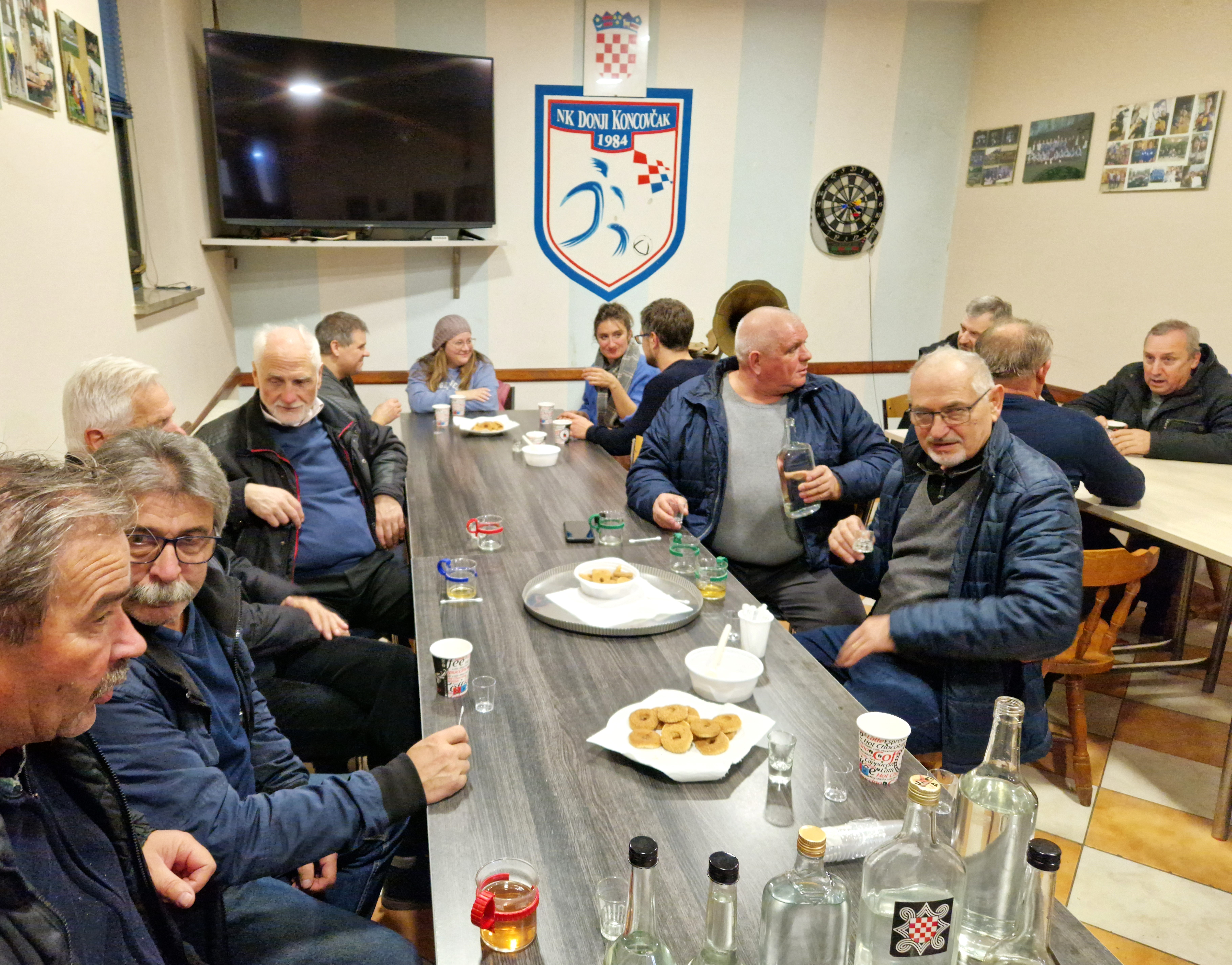 DONJI KONCOVČAK Ne propustite predbožićnu čajanku