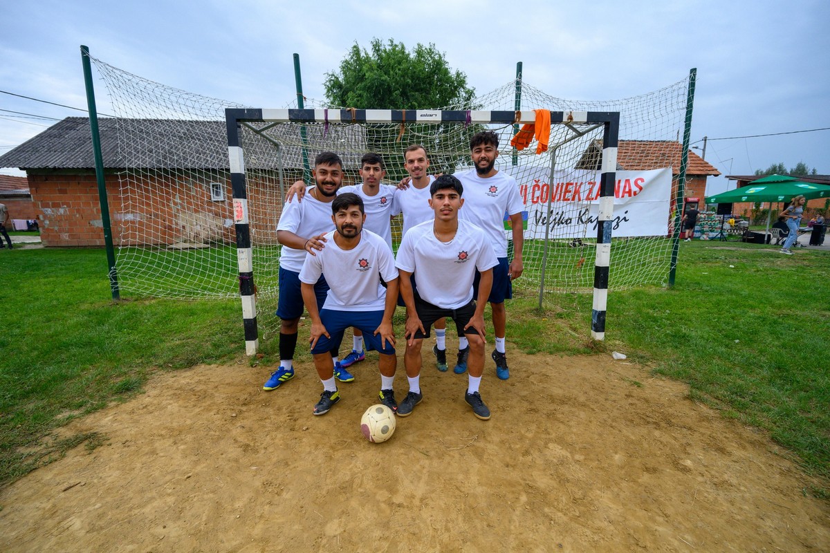 Veljko Kajtazi, Suzana Krčmar, Sitnice,