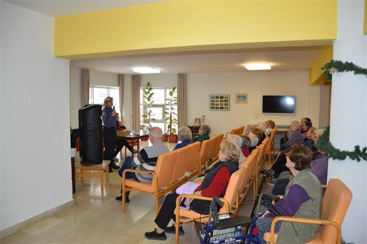 Prometna preventivka u akciji ‘Umirovljenici u prometu’