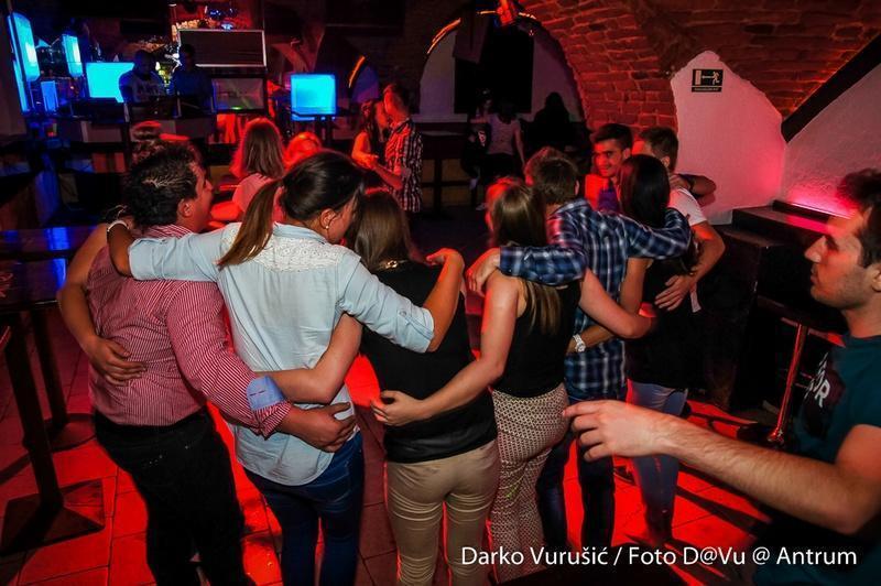 slika00009 Antrum (Petak, 27.6.2014.)