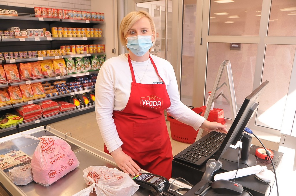 VAJDIN DISKONT U MURSKOM SREDIŠĆU Tak’ smo domaći da nam kupci dođu i u papučama!
