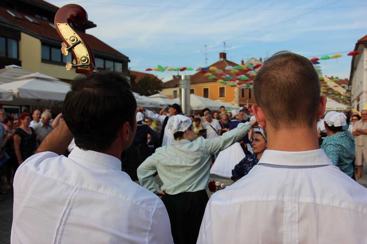 Tri međimurska KUD-a predstavila međimursku tradiciju na Porcijunkulovom