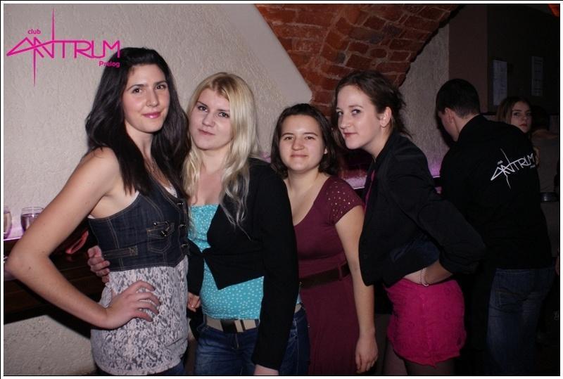 slika0032 Antrum (Subota, 5.1.2013.) slika0032 Antrum (Subota, 5.1.2013.)