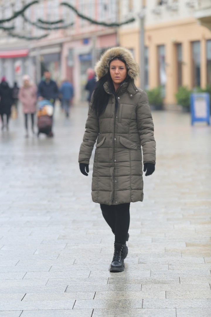 KLIKOM PO ČAKOVCU Bliži se Božić – prava blagdanska atmosfera u centru Čakovca