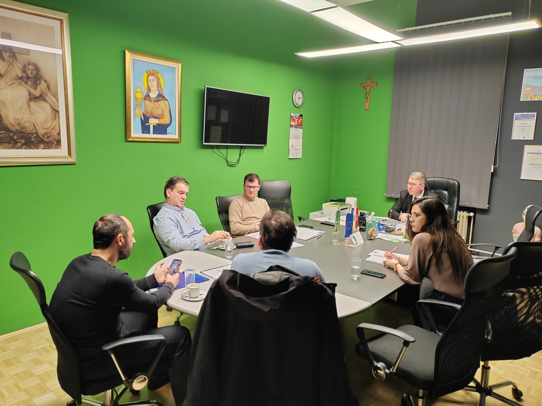 MURSKO SREDIŠĆE Održan je sastanak s predstavnicima Hrvatskih voda