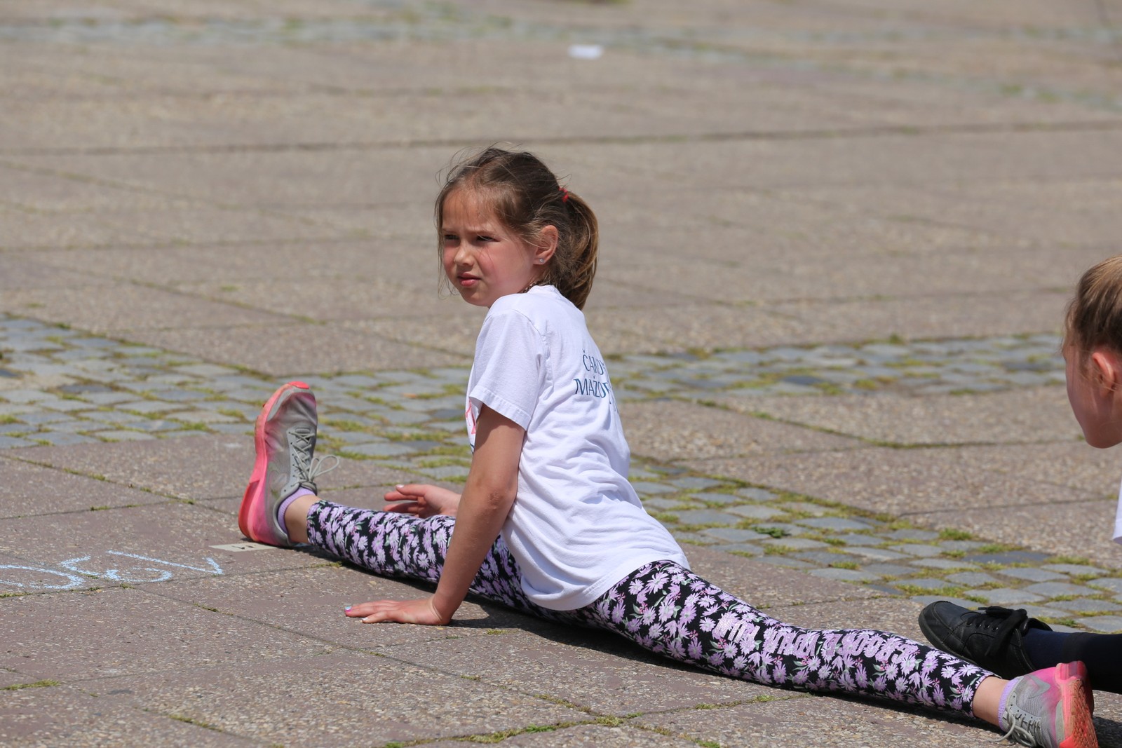 BRAVO! 356 Međimuraca i Međimurki zajedničkim je snagama napravilo više od 600 metara dugu špagu BRAVO! 356 Međimuraca i Međimurki zajedničkim je snagama napravilo više od 600 metara dugu špagu