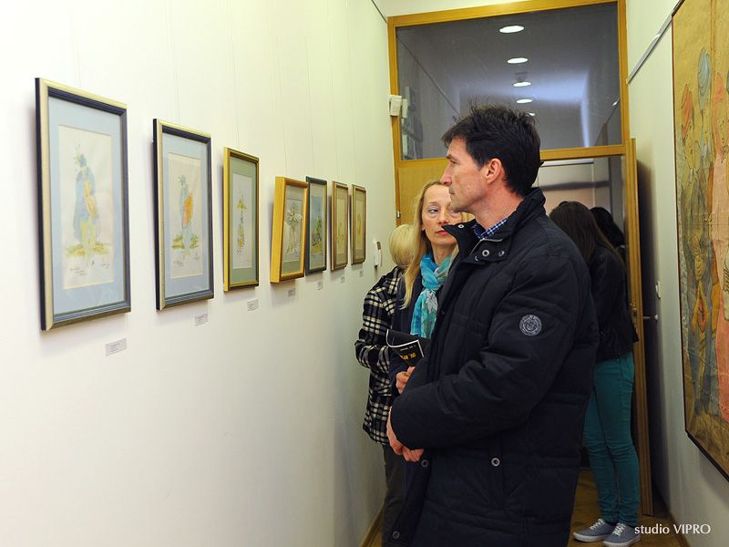 331814161dsc8660638303