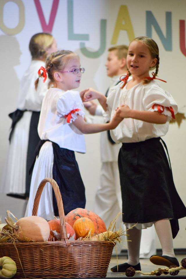 1222720851680902850102940692747