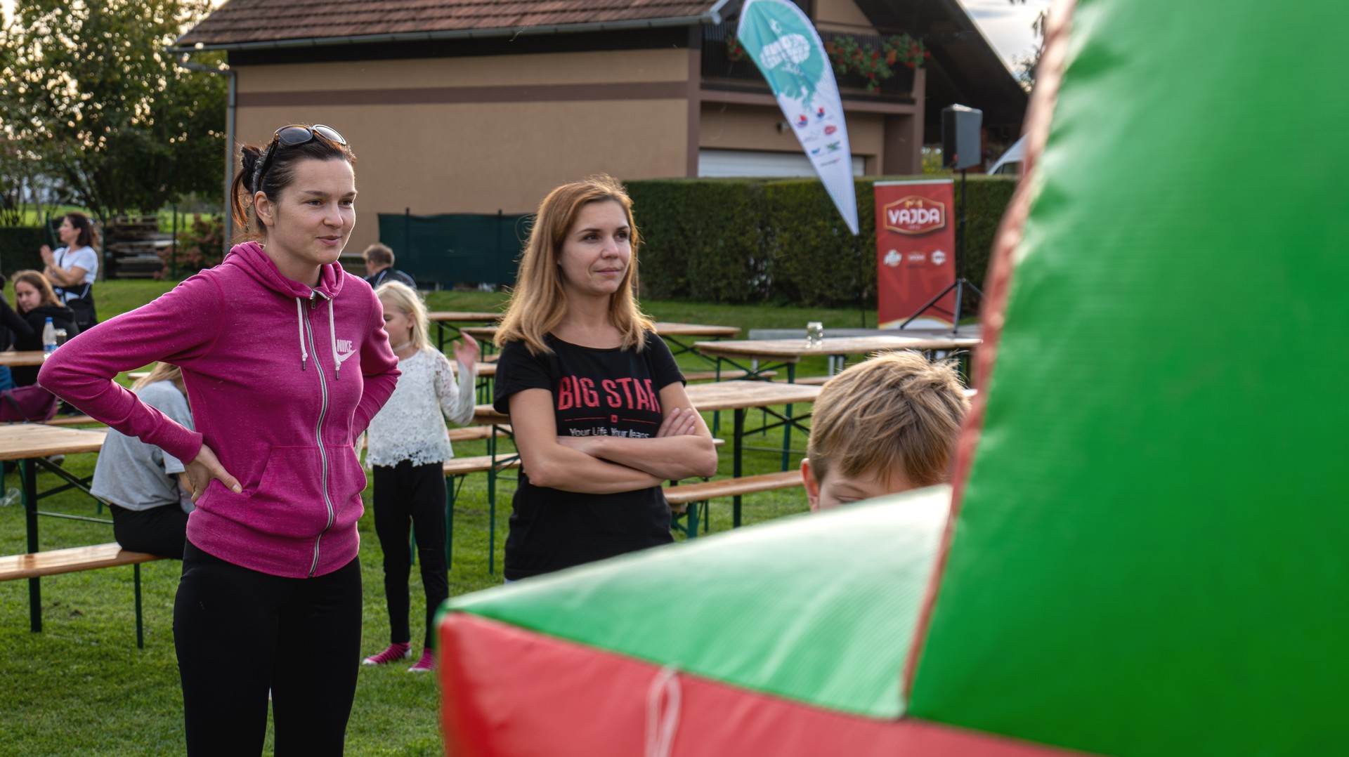 Župan Posavec i načelnik Meglić svečano otvorili obnovljeno košarkaško igralište u Šenkovcu Župan Posavec i načelnik Meglić svečano otvorili obnovljeno košarkaško igralište u Šenkovcu