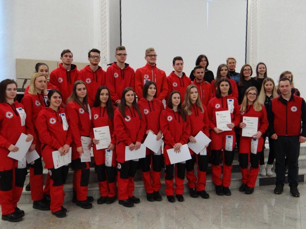 Crveni križ Čakovec: Dvadeset mladih osposobljeno za nedaće