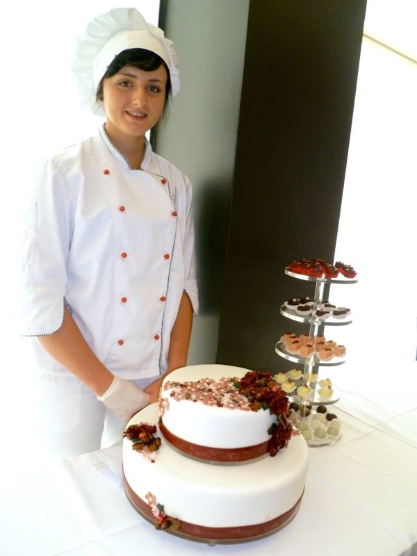 1621876860089944015118689179044