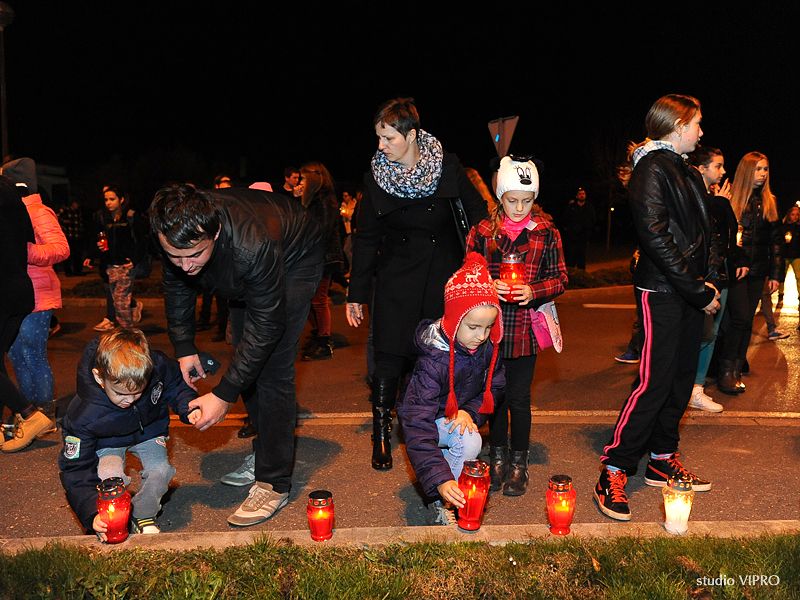 321213581dsc3303396607