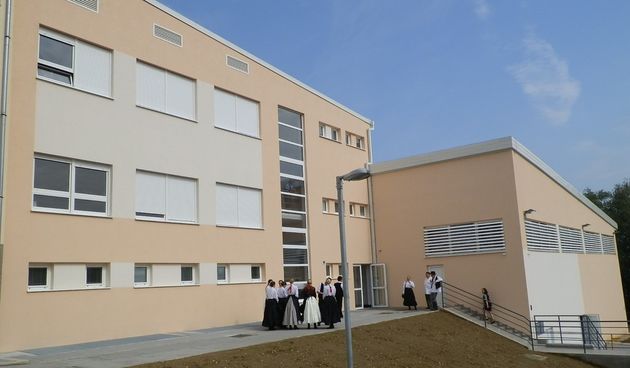 svetijurajnabreguskola1996758 svetijurajnabreguskola1996758