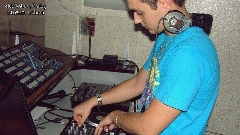 DSC04634 Antrum (Petak i subota, 23. i 24.9.2011)