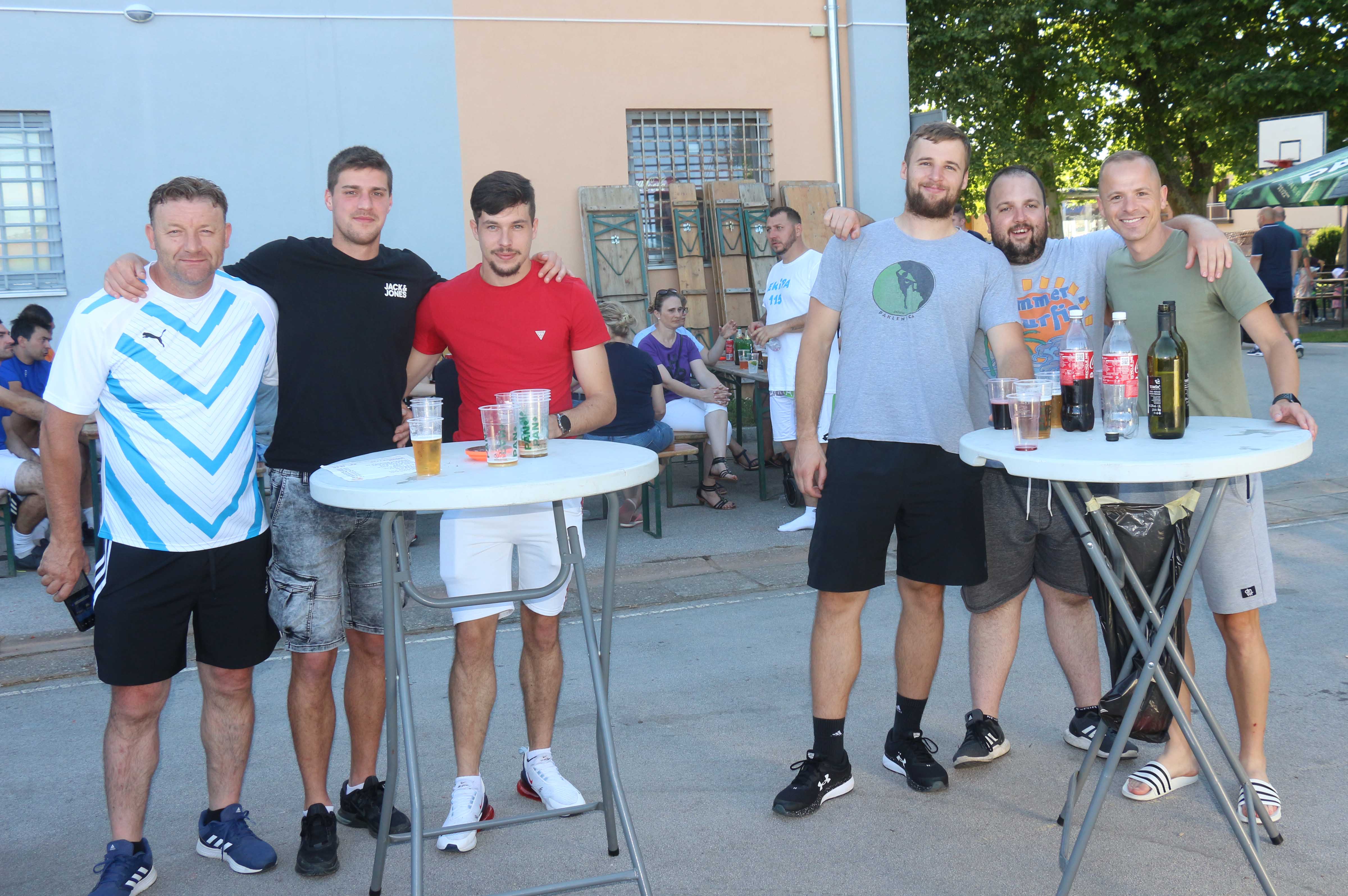 Čovec kup: Turnir u Čehovcu osvojio Caffe bar Eden