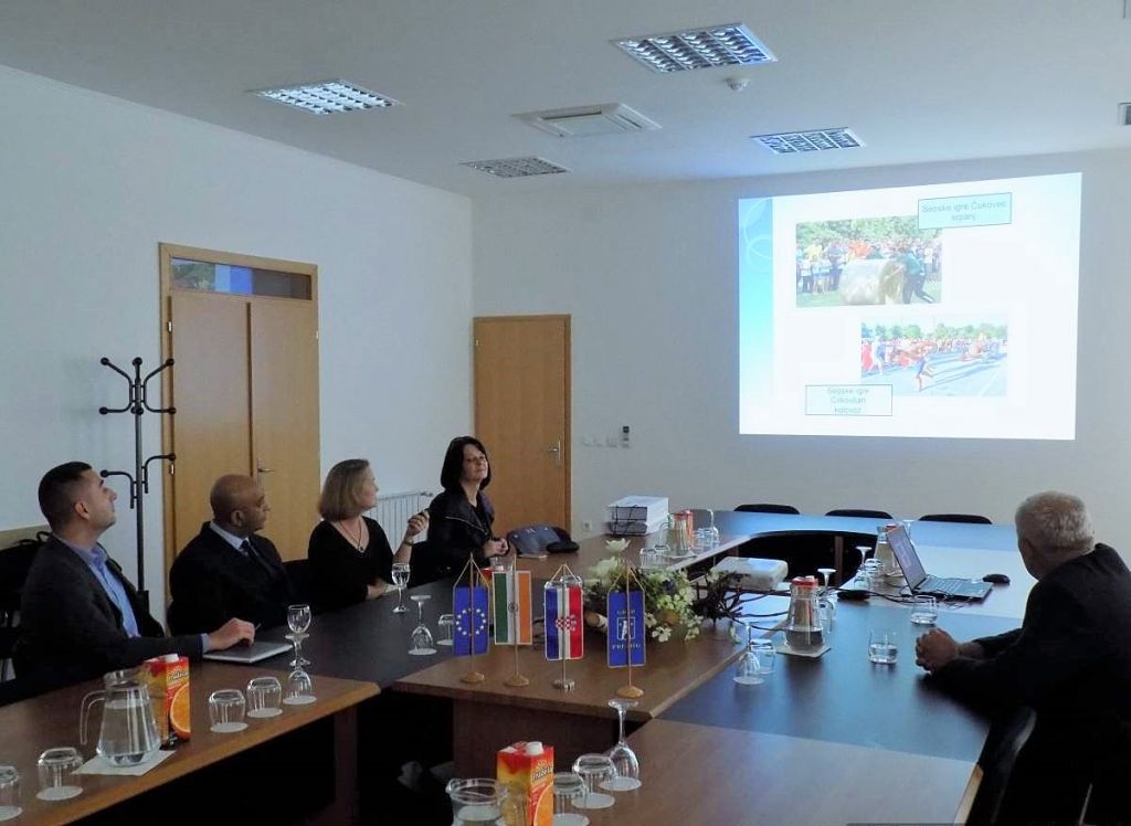 350915245dscn1701optimized44106