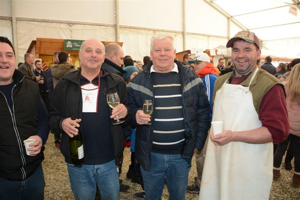 Donjodubravčani oduševili svojim specijalitetima u Mađarskoj