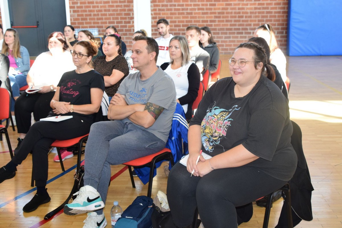 DONJA DUBRAVA Seminar ‘Scenska primjena folklora i osnove koreografije’ okupio KUD-ove Međimurja i goste