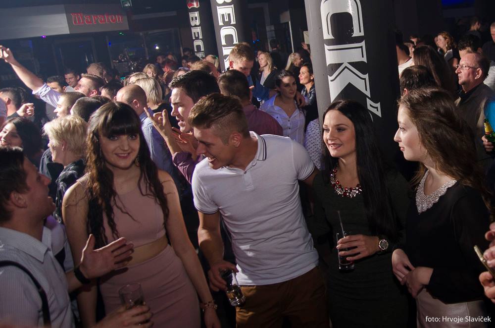 1488461612165687317510536055727