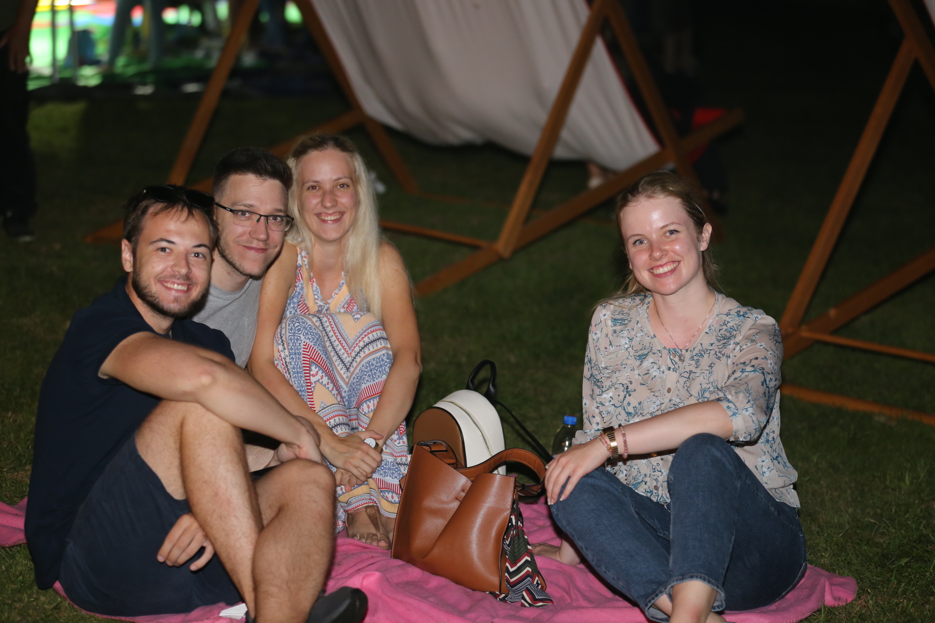 FOTO I VIDEO Vesna Pisarović na Marini Prelog rasplesala mnogobrojne posjetitelje i uveličala prvu večer Festivala balona