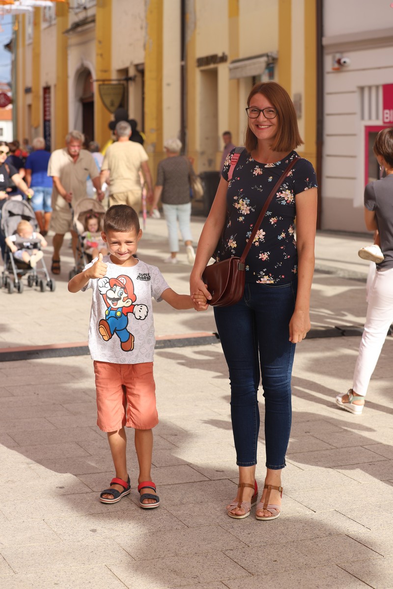 ĐIR PO GRADU Vesela subota u centru Čakovca: Porcijunkulovo je mamac brojnim građanima
