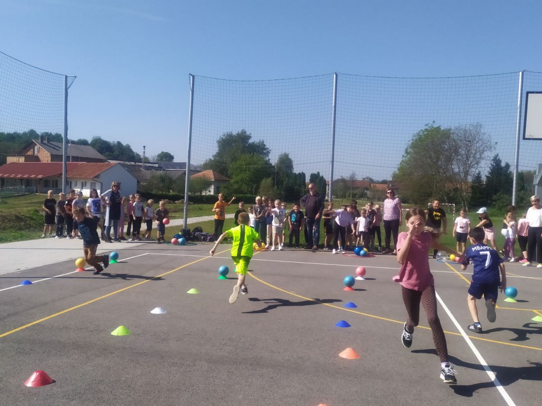 SPORT I DRUŽENJE Mališani iz vrtića ‘Maslačak’ uključili su se u obilježavanje Europskog tjedna sporta