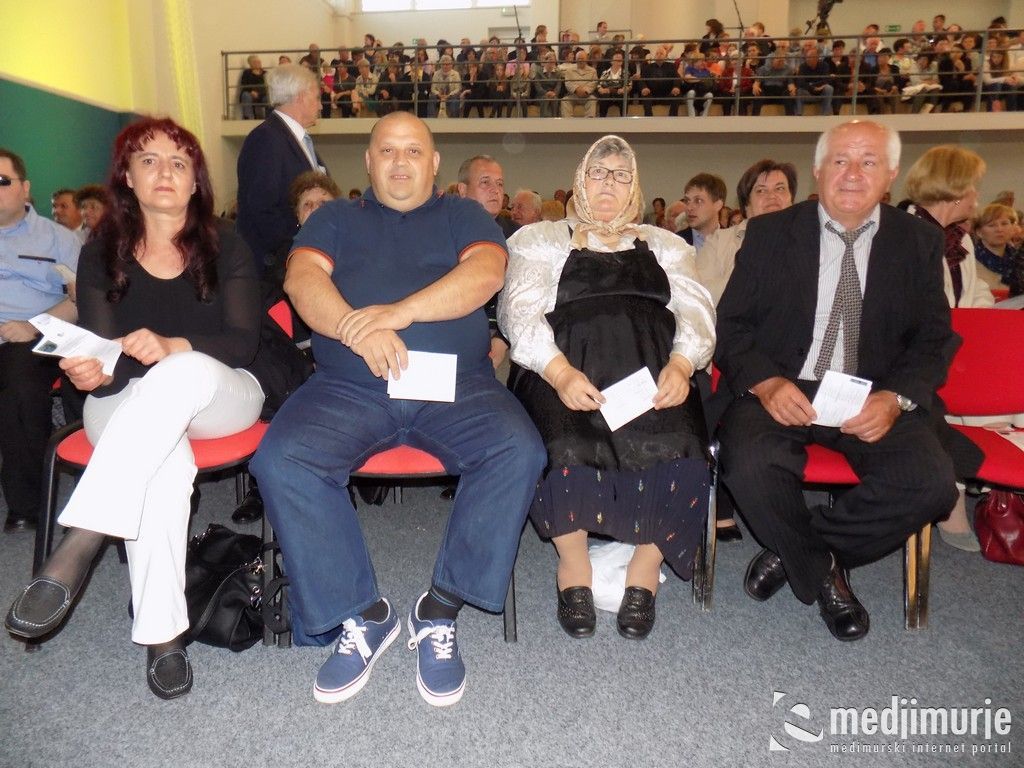 lijepomnasom0001396365